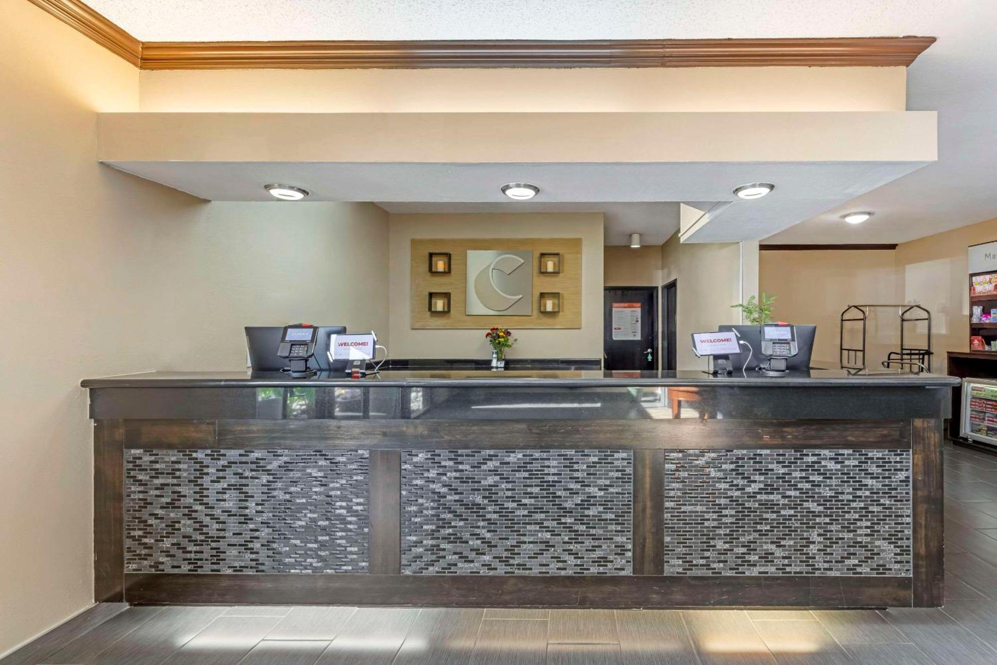 Comfort Suites Near Vancouver Mall Kültér fotó